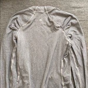 Lulu lemon long sleeve running shirt